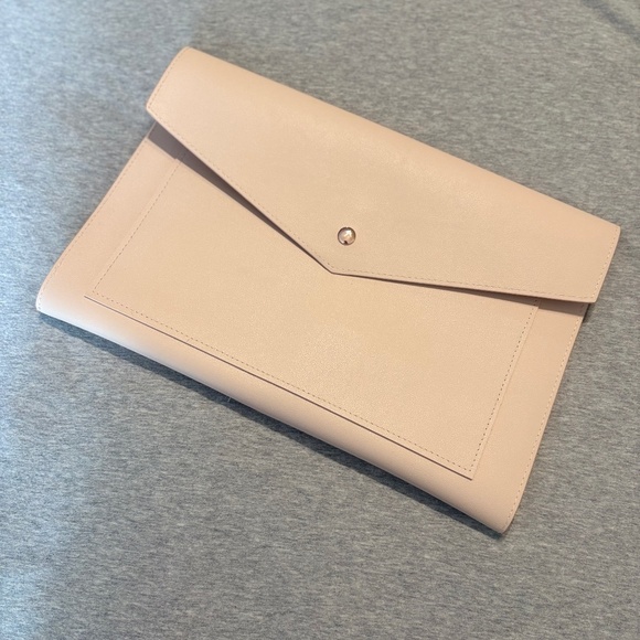 Glass Ladder & Co. - Picture 1 of 6